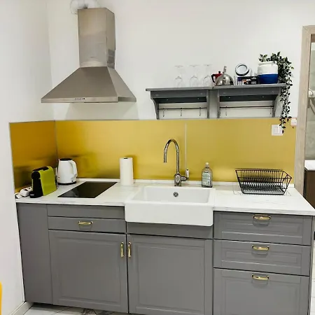 شقة Modern Flat Near Liberty Bridge *